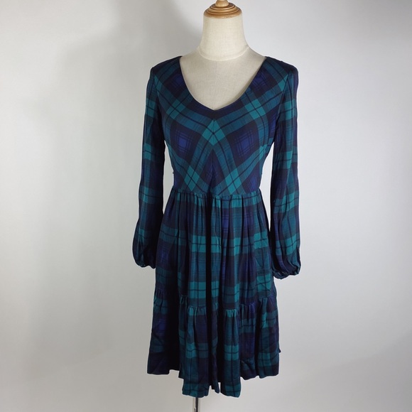 j crew black watch plaid dress J. Crew Black Watch Tartan Tie-Neck Tiered Dress- Size 2X (sold out on –  The Saved Collection